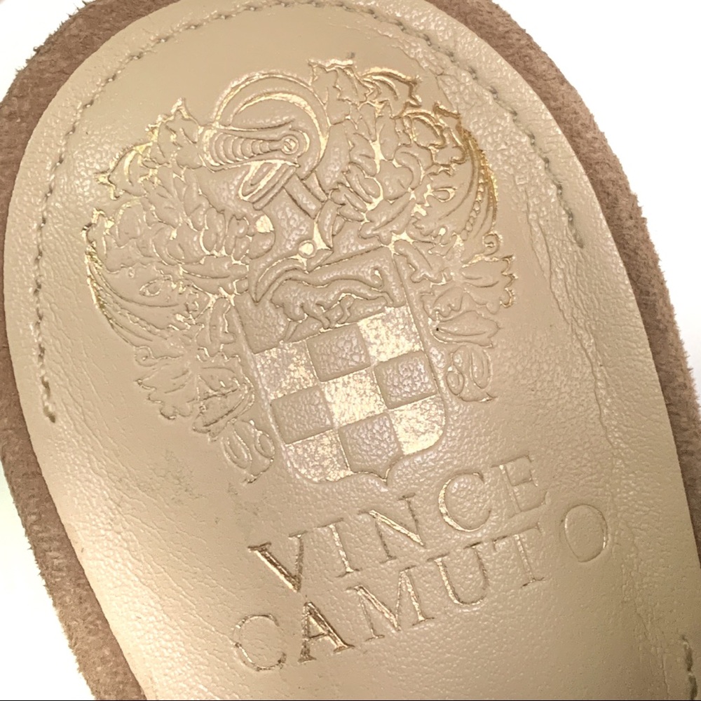 🛍️ Vince Camuto "Winiveer" Fringe Peep-toe Bootie - Picture 3 of 13